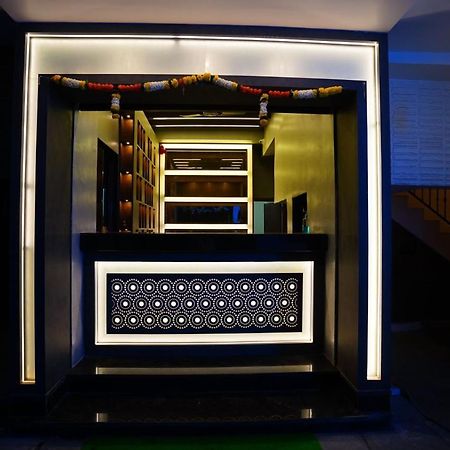 Hotel Vardhan Silvassa Zewnętrze zdjęcie