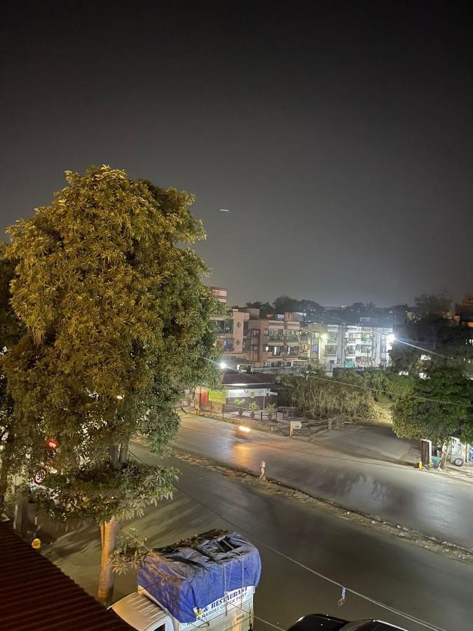Hotel Vardhan Silvassa Zewnętrze zdjęcie