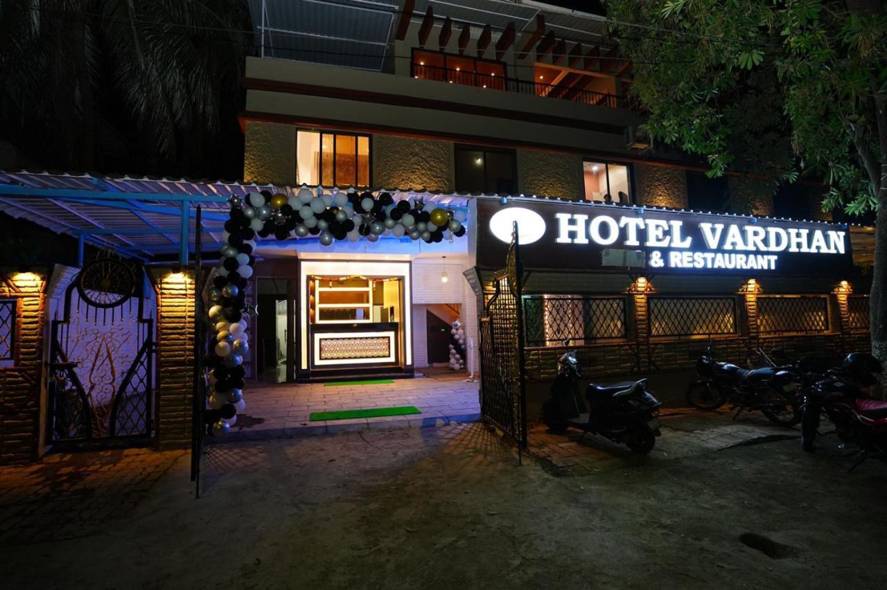 Hotel Vardhan Silvassa Zewnętrze zdjęcie
